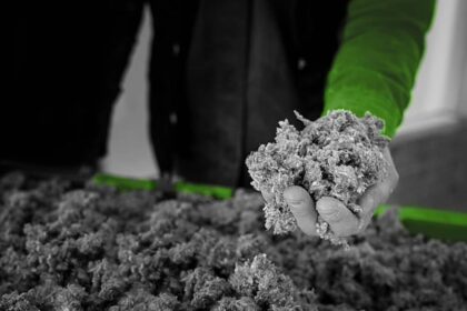 Izolații din fibră de celuloză Izolații ecologice din celuloză Izolații naturale cu celuloză Soluții de izolare cu celuloză Izolații termice pe bază de celuloză Izolații eficiente cu celuloză Izolații cu materiale din celuloză Izolații ecologice cu fibră de celuloză Izolații de casă cu celuloză Izolații durabile din celuloză, aplicatie prin injectare